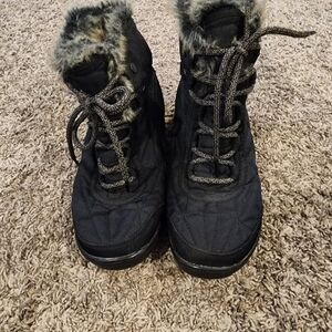 Columbia Black Fur-Lined Winter Boots